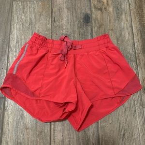 Lulu hotty hot shorts size 4!